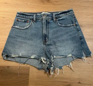abercrombie and fitch the cutoff high rise shorts thumbnail 1
