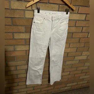 NWT MNG Mango Sienna Flare Cropped Jeans White Raw Hem Women’s Size 2 thumbnail 3