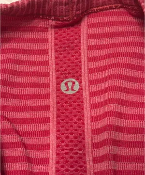 Lululemon Long Sleeve thumbnail 4