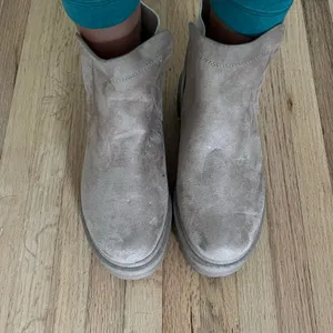 Taupe Suede Chelsea Platform Boots Brown Size 5.5 thumbnail 3