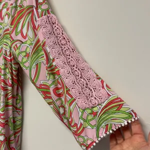 Crown & Ivy Tunic with Pink cotton lace & colorful design thumbnail 4