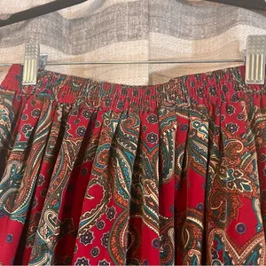 Alfred Dunner Red Paisley Pleated Midi‎ Skirt Size 8 thumbnail 4