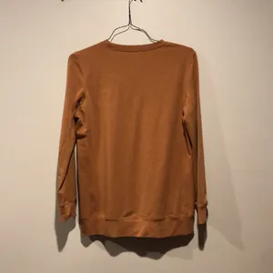C.O.Z.Y Tan Crewneck Sweater Size M thumbnail 3