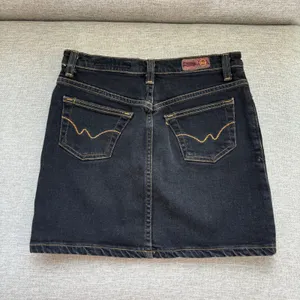 Vintage AG Adriano The Daisy Denim Mini Skirt 25 Dark Wash Y2K Indie Bimbocore‎ thumbnail 2