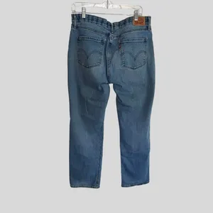 Levi Strauss & Co 525 Women's Perfect Waist Straight Leg Jeans Denim Size 14 thumbnail 5