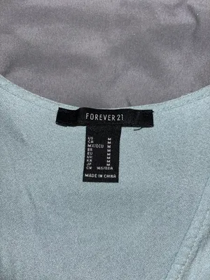 Forever 21 Women’s Button Up Crop Top thumbnail 2