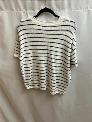 Stylus Striped Knit Sweater Top Womens Medium Cream Black Short Sleeve Soft thumbnail 2
