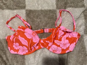 Red and Pink Bikini Top Size M thumbnail 1