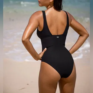 Berlook Black Cutout One thumbnail 2