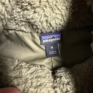 Patagonia Los Gatos Fleece Vest Womens‎ M Fatigue Green Gorpcore Oudoorsy Sherpa thumbnail 4
