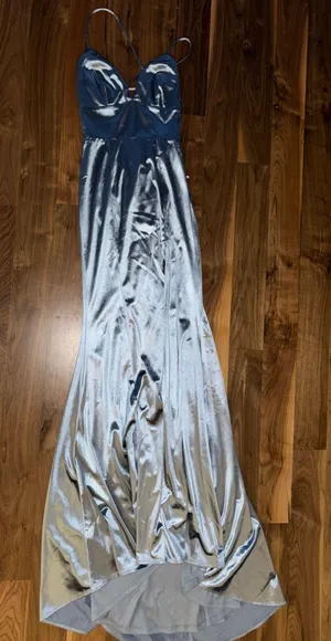 Maniju Prom Dress thumbnail 1