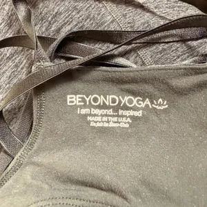 Beyond Yoga Spacedye USC Trojans Strappy Back Tank Top Heather Grey Medium thumbnail 6
