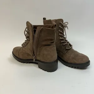 Universal Threads Women’s 6.5 Brown Combat Boots thumbnail 3