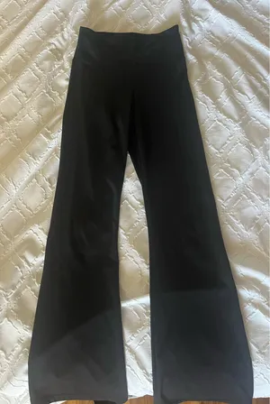 American Eagle Flare Leggings thumbnail 1