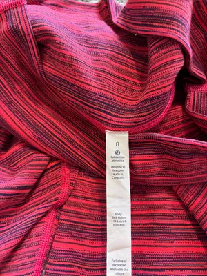 Lululemon Cropped Leggings size 8 (22”) thumbnail 5