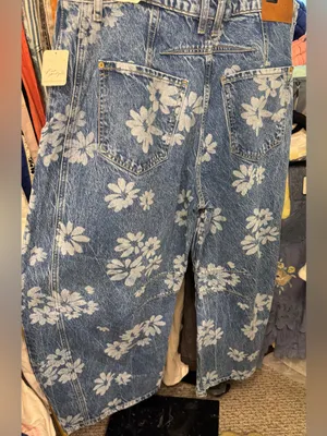 NWT Free People We The Free Good Luck Printed Barrel Jeans - laser Daisy - 33 thumbnail 13
