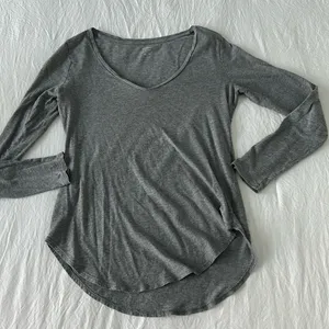 Old Navy‎ Grey Relaxed Long Sleeve Top Sz XS thumbnail 1