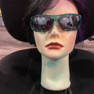Identity Stylish Green Sunglasses thumbnail 3