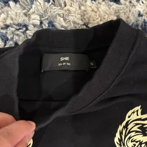 Darc Sport Grit Before Glory Cropped Wyoming Hoodie Small thumbnail 2