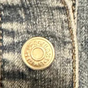 Limited Jeans Vintage Denim Vest Medium Wash Button Front Sleeveless Jacket M thumbnail 3