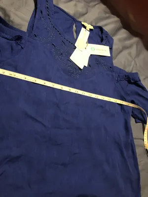 Blue cold shoulder top cold shoulder style Sz Medium thumbnail 7