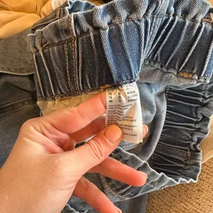 American Eagle Paperbag Baggy Mom Jean thumbnail 5