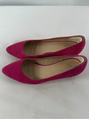 Aquatalia Embossed Suede Pointed Toe Block Heel Pumps‎ in Fuchsia Pink Size 6 thumbnail 2