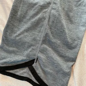 Under Armour gray sweatpants thumbnail 7