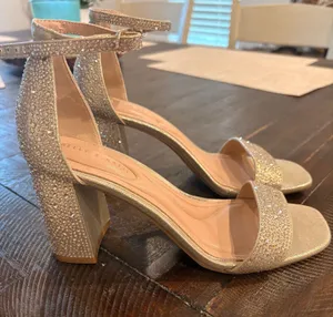 Kelly & Katie Heels Gold Sparkly thumbnail 4
