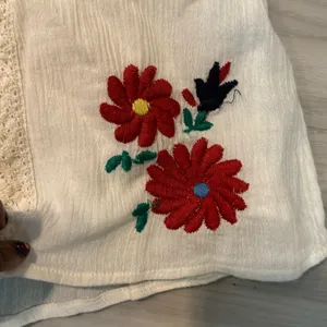 American Eagle Aerie White mini skirt floral embroidered NWOT size medium thumbnail 6