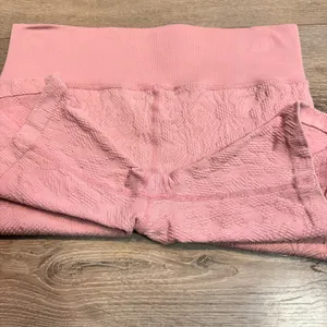 Offline by Aerie Goals Pink Floral Jacquard High Waisted Biker Shorts‎ Medium M thumbnail 8