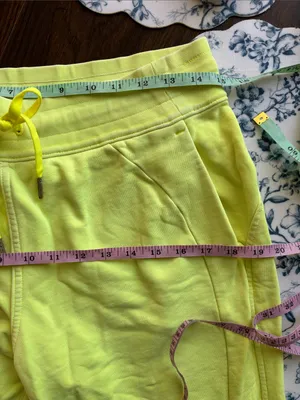 Lululemon Scuba High-Rise Cropped Jogger Sz 8 Wasabi Green Neon Yellow Athlete thumbnail 9