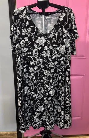Joie Black and White Midi Dress‎ thumbnail 1