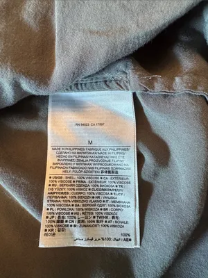 Banana Republic Women's Button-Down Shirt in Grayish Green thumbnail 8