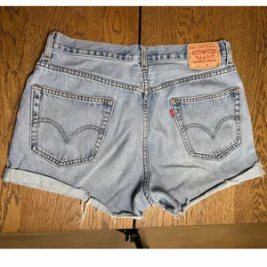 Levi's 550 Cut Off Vintage Denim Shorts W36 Relaxed Fit thumbnail 4
