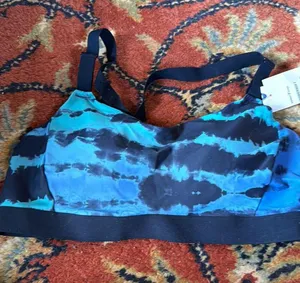 Old Navy Women’s Sports Bra thumbnail 1