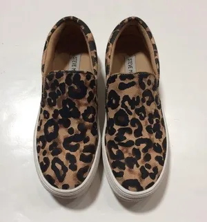 Steve Madden Gills Leopard Print Slip-On Sneakers thumbnail 1