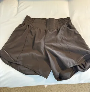 Lululemon Hotty Hot 4" High-Rise  thumbnail 2