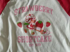 Hot Topic T-Shirt  thumbnail 4