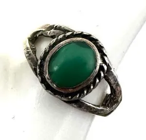 Sterling silver green stone ring Silver thumbnail 1
