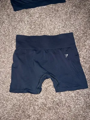 Gymshark Workout Set Two-Piece Medium thumbnail 3