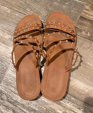 Cushionaire Sandals thumbnail 1