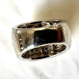Silver tone rhinestone cocktail ring thumbnail 5