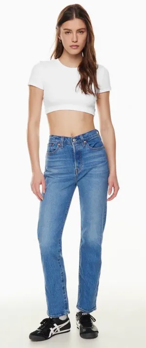 Levi’s NWT Wedgie Straight Leg High-Rise Jeans in Blue Size 32 thumbnail 1