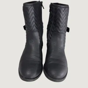 3202 | ShoeDazzle Sandi Quilted Moto Ankle Boots Black Women 9 thumbnail 4