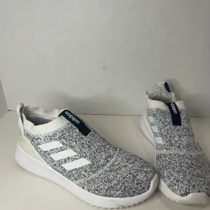 Adidas Cloudfoam Gray and White Slip-On Sneakers thumbnail 4