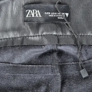 Zara Faux Leather High Rise Trousers Black Size US S thumbnail 5