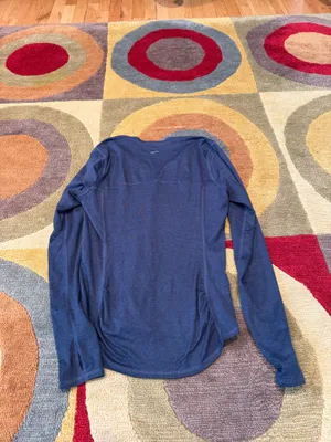 Brooks Running Women’s Long Sleeve V Neck Tee Shirt Navy Blue Size Small thumbnail 3
