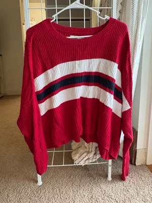 Hollister Sweater thumbnail 1