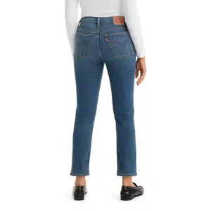 Levi’s Wedgie Straight Leg Denim Jeans thumbnail 2